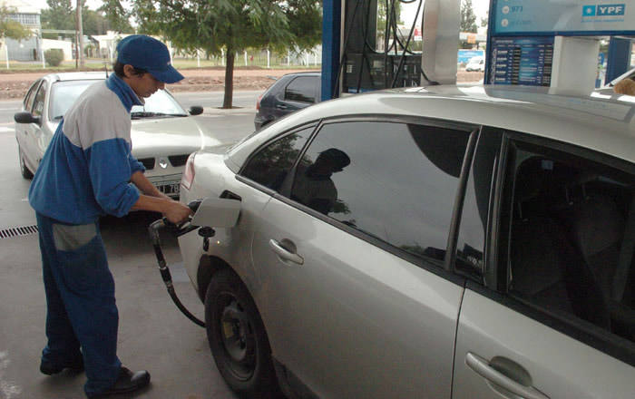 Empleados de estaciones de servicio siguen cerrando acuerdos salariales