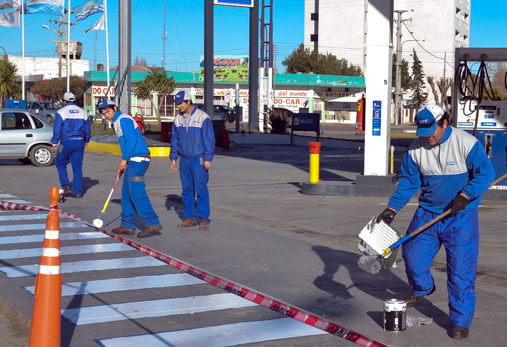 Empleados de estaciones que pertenecen a YPF también ponen como piso el 30 por ciento