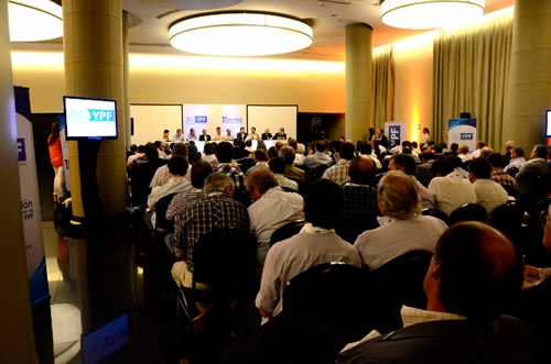 Empresarios de todo el país se congregan en una Convención nacional de Operadores de YPF