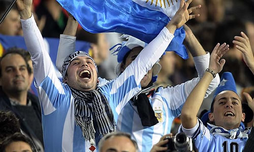 Sin gorro bandera y vincha: las estaciones de servicio no se prenden en la fiebre mundialista