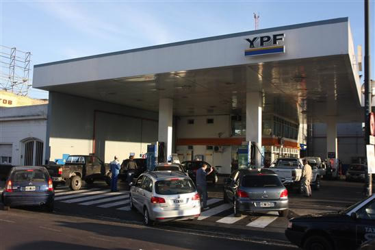 Se derrumba el consumo de combustibles en las estaciones de servicio