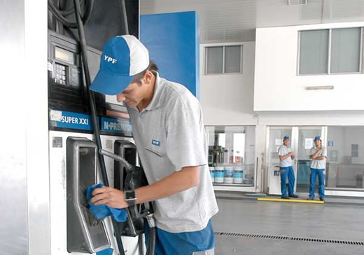 Los aumentos de los combustibles y el rol del Estado, preocupación para diputados