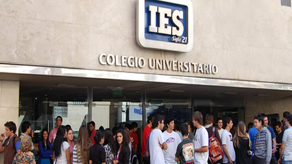 Trabajadores de estaciones de servicio lanzan el “Sistema Integral Educativo”