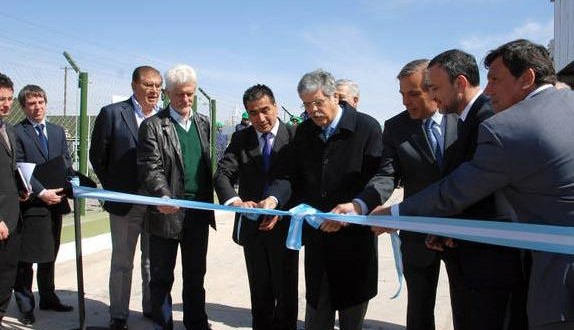 Contrapunto entre Gobierno y petrolera ponen en riego la continuidad de una refinería