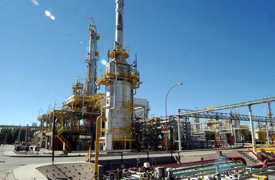 Sin producción: Renesa sigue parada y se enfría la posibilidad de una nueva refinería