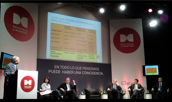 En medio de la discusión petrolera Aranguren pidió seguridad jurídica para las inversiones