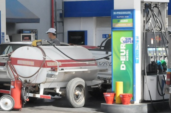 Principales clientes de las estaciones de servicio piden financiar las ventas de combustibles