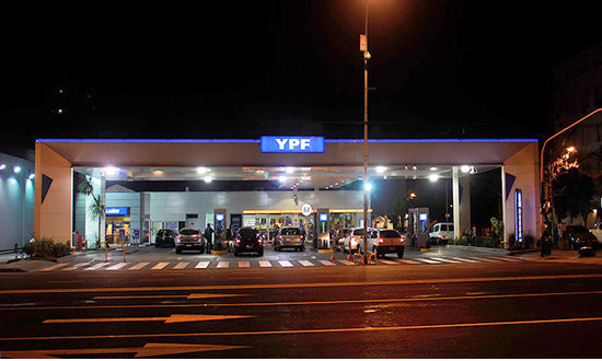 Exigen que YPF garantice niveles óptimos de calidad en sus estaciones de servicio