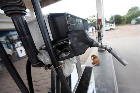 Acepta el Gobierno que cayeron las expectativas sobre la demanda de combustibles