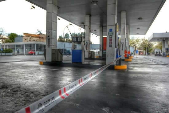 Estaciones de servicio blancas cuestionaron la modalidad del cese de actividades