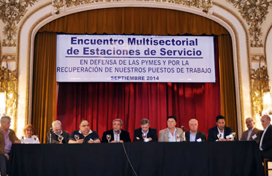 Hoy se reúnen empleados y dueños de estaciones de servicio en el marco de la multisectorial