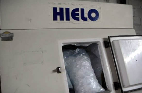 La heladera del hielo también es parte de la estación de servicio