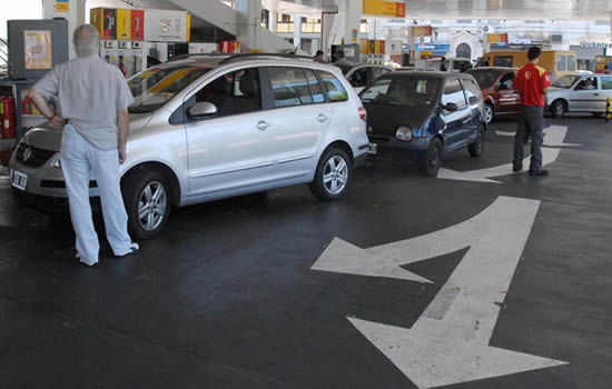 AFIP: ya no hay límites para emitir facturas por venta de combustibles