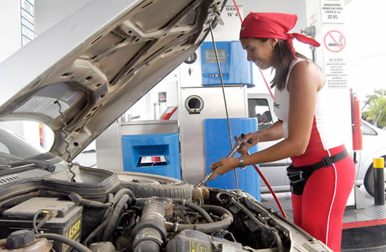 Atan el precio de compra del GNC al de la nafta Súper