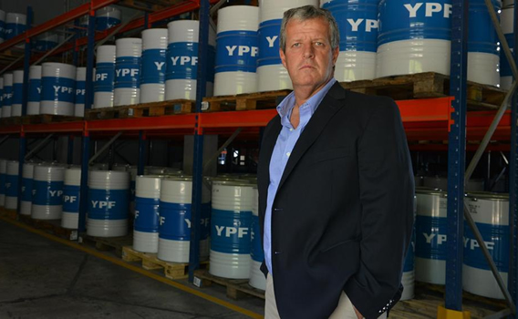 Opinión: “La gestión estatal al frente de YPF mejoró la operatoria de los negocios”