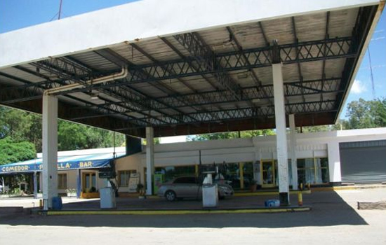 Estaciones de servicio sin marcas se preparan para 2015 en un mercado de competencia