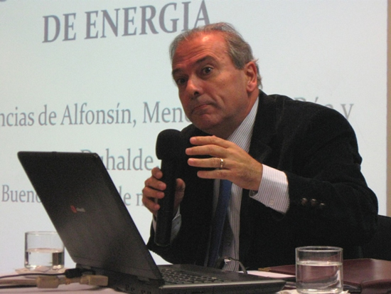 Opinión: ¿Beneficia a nuestro país la baja del precio del petróleo?