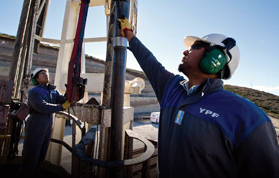 YPF compromete fuertes inversiones para el aumento de la producción de hidrocarburos