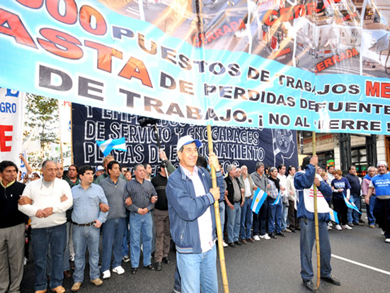 “Con todos los cañones apuntando a la Ley de Comercialización”