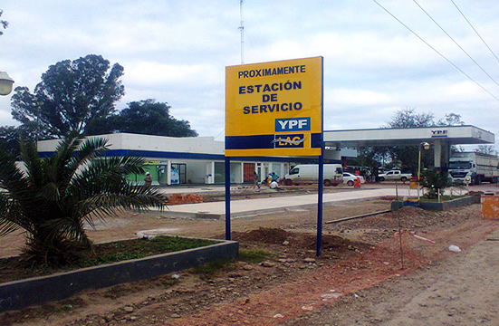 Reclaman que se planifique y promueva la instalación de estaciones de servicio