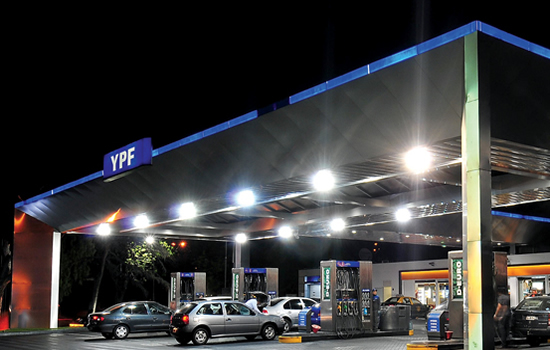 Estaciones de servicio de San Luis actualizan salarios pero no cierran durante las fiestas