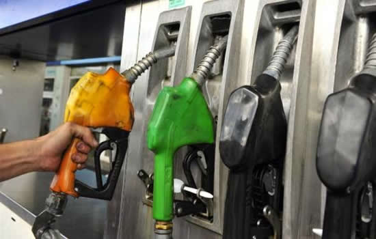 Rebaja de precios en surtidor, estaciones de servicio y falta de instrumentos legales