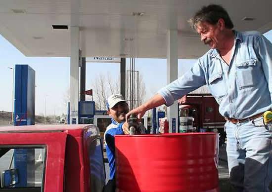 Alerta en las cuentas corrientes debido a complicaciones para cobrar en tiempo y forma