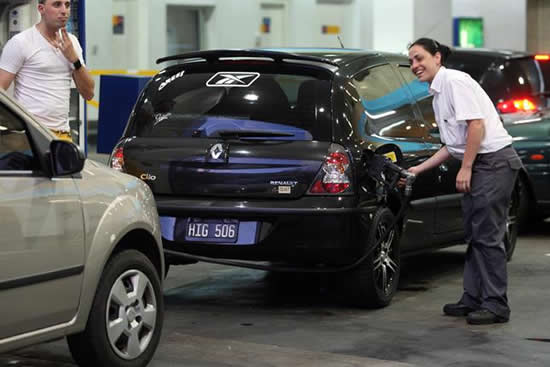 Opinión: la difícil tarea de entablar una cordial relación con el personal de las estaciones