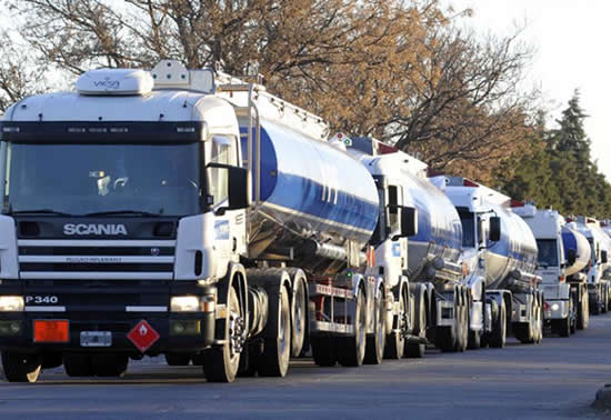 Finalizó el bloqueo en la destilería de Luján y se agiliza el reabastecimiento de las estaciones