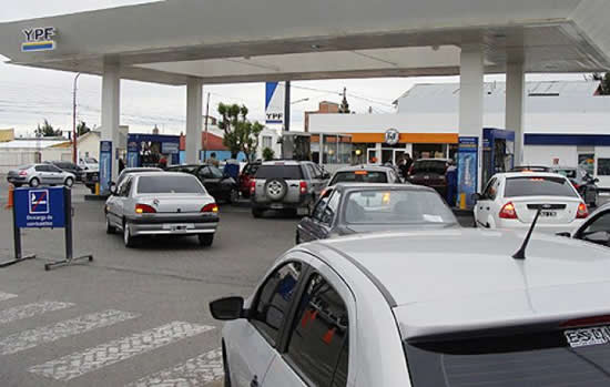 ¿Se acabó el viento de cola para las estaciones de servicio YPF?