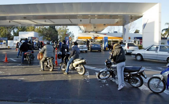 Cambio de tendencias: uno de cada cuatro despachos de combustibles es a motos