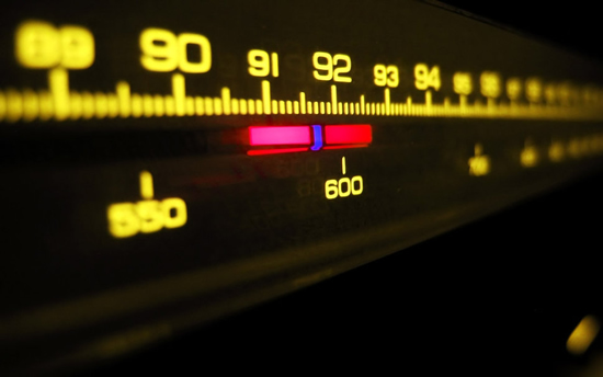 Un nuevo fallo judicial confirma la obligación de pagar un arancel por difundir música en la estación de servicio