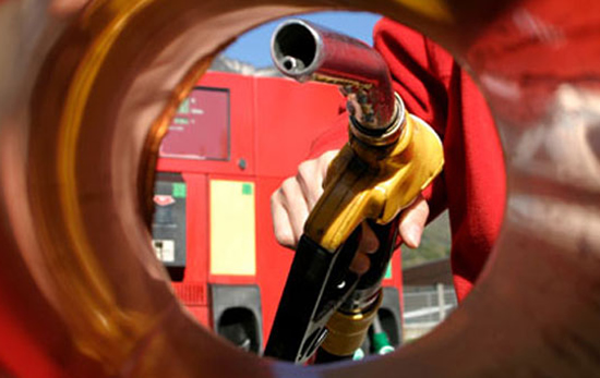 Trabajadores de estaciones de servicio podrían ser incluidos en una nueva categoría profesional