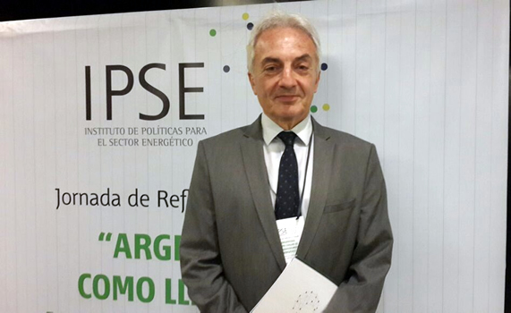 Apud: “el precio de los combustibles tiene que estar en relación con los costos”