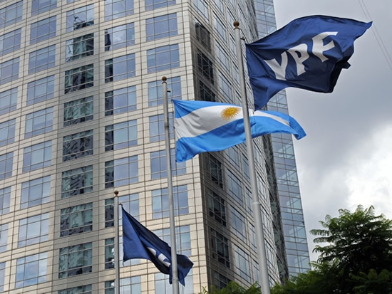 Estaciones de Servicio analizan los números finos del negocio con representantes de YPF