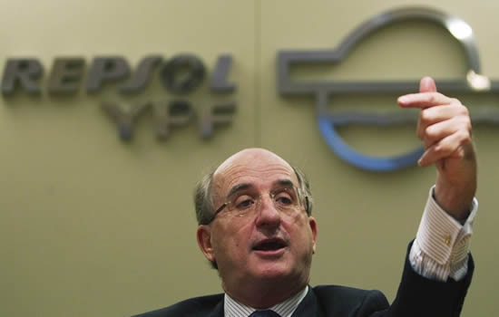 Millonaria multa a una petrolera de extensa trayectoria en nuestro país por no adecuar los contratos de las estaciones