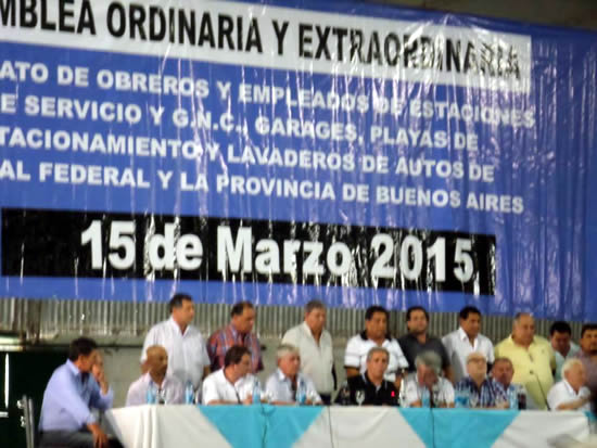 Multitudinaria asamblea de trabajadores respaldó el pedido de incremento salarial