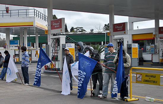Estaciones de Buenos Aires cerrarían aumentos de sueldo antes de fin de mes