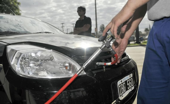 En abril, el precio de compra del GNC sigue acompañando los valores de la nafta