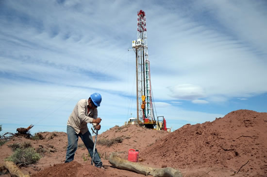 Vaca Muerta despierta el interés de inversores en estaciones de servicio