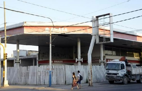 Analizan iniciar investigaciones contra funcionarios por cierre de estaciones de servicio