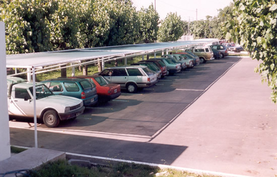 La inseguridad impulsa a las estaciones de servicio a destinar más espacio para alojar vehículos