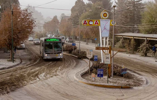 Aluvión de ventas en las estaciones de servicio del sur por la erupción del volcán