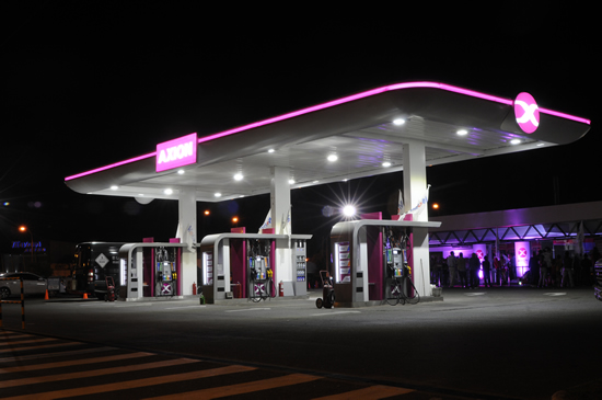 Gran interés de los consumidores por las nuevas estaciones de AXION