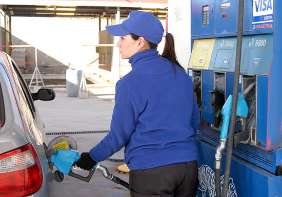 Estaciones de servicio de Santa Fe acuerdan nuevo convenio salarial