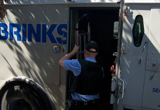 Estaciones de servicio siguen estudiando medidas para resolver el problema del traslado de la recaudación