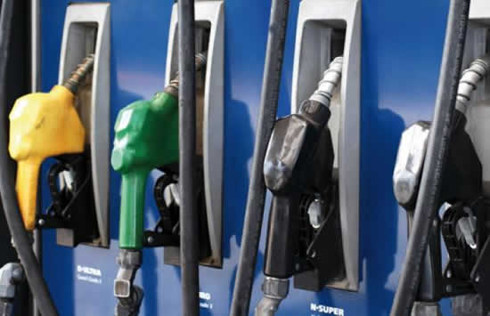 Reclaman nivelar precios de los combustibles con el sur del país