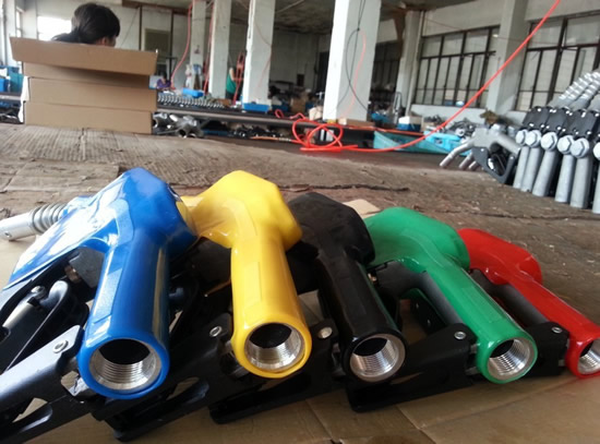 Aseguran que las ventas de picos para surtidores en estaciones de servicio transitan un buen semestre