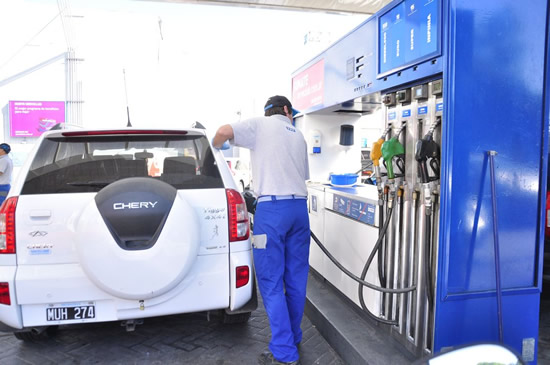 Se acerca julio y en cuatro provincias están truncadas las negociaciones salariales