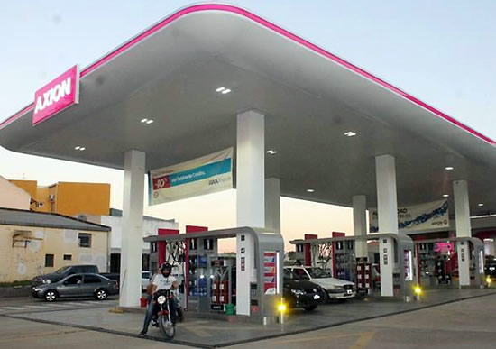 ¿Cuál es la empresa elegida por Axion Energy para montar sus estaciones del NEA?